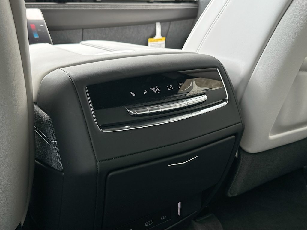 Thumbnail: 2026 Cadillac Escalade - 33