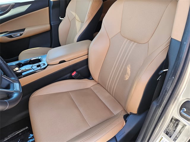 Thumbnail: 2024 Lexus ES - 8