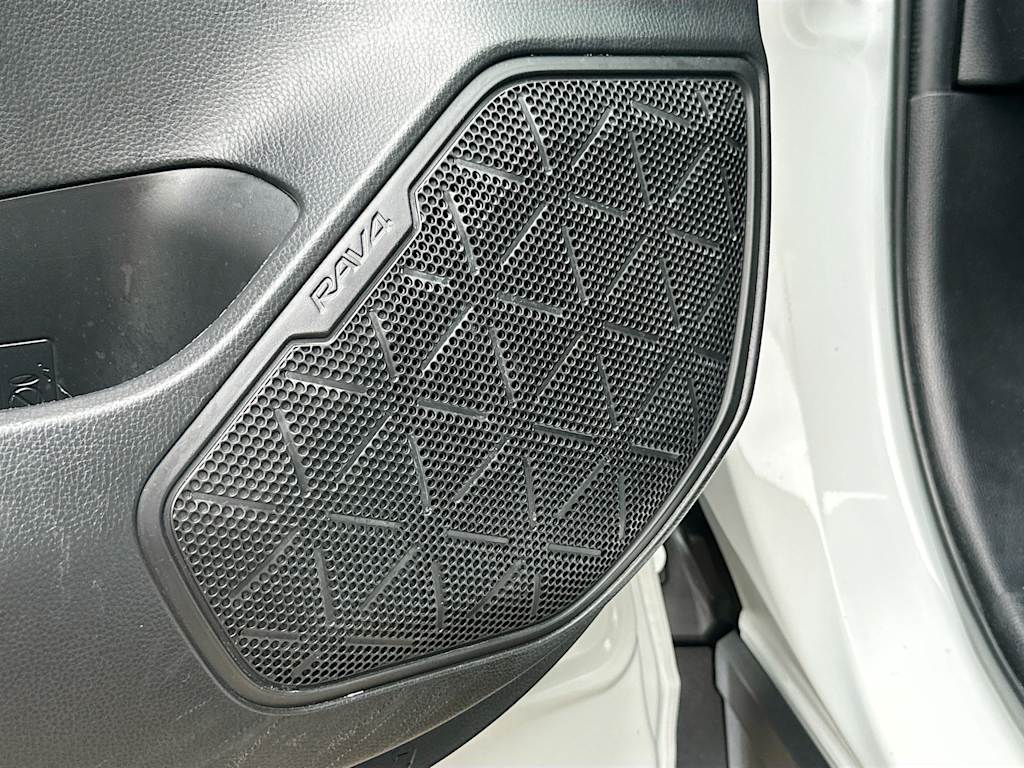 Thumbnail: 2022 Toyota RAV4 - 29