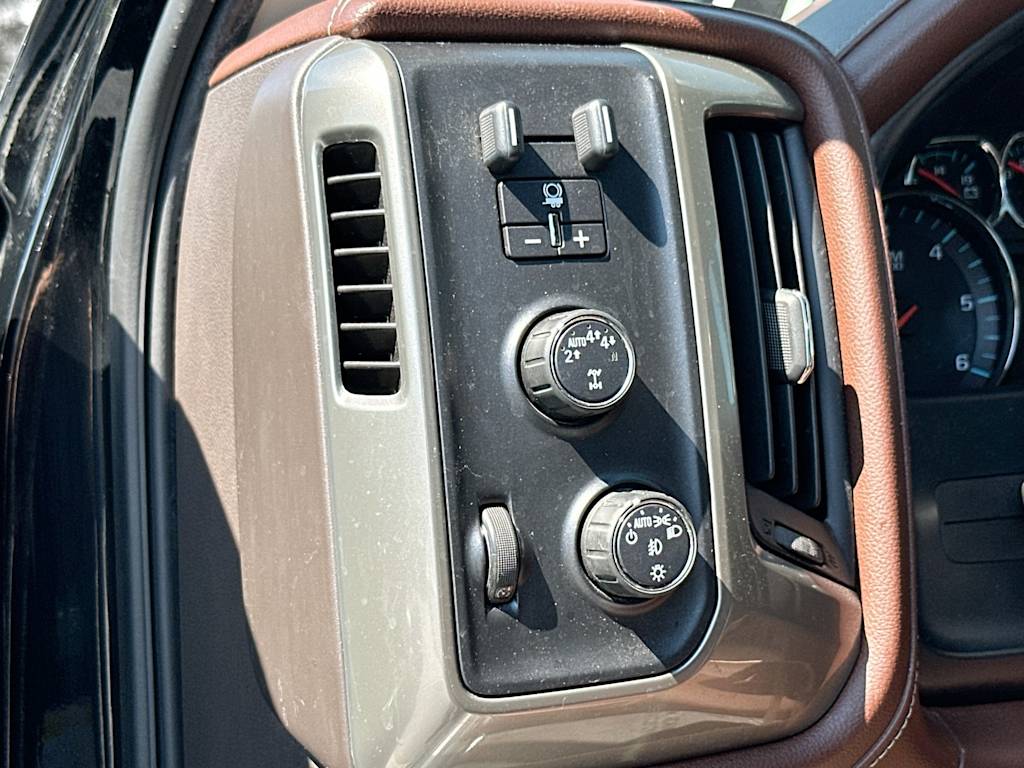 Thumbnail: 2018 Chevrolet Silverado 1500 - 22