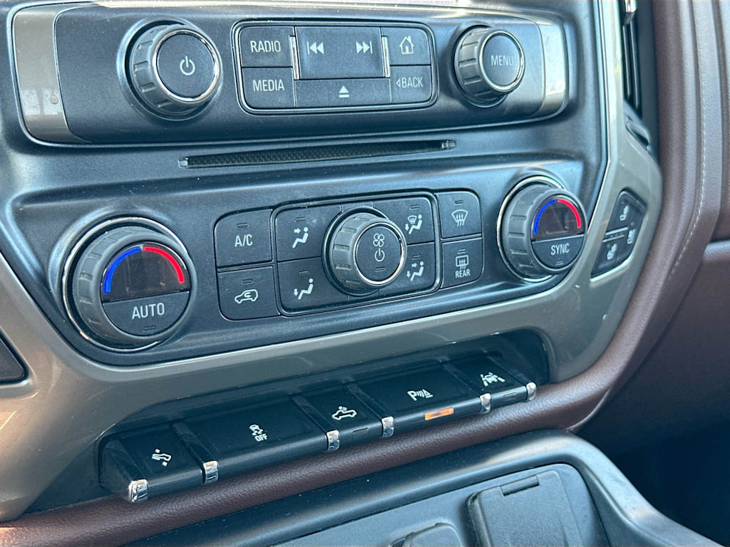 Thumbnail: 2018 Chevrolet Silverado 1500 - 26