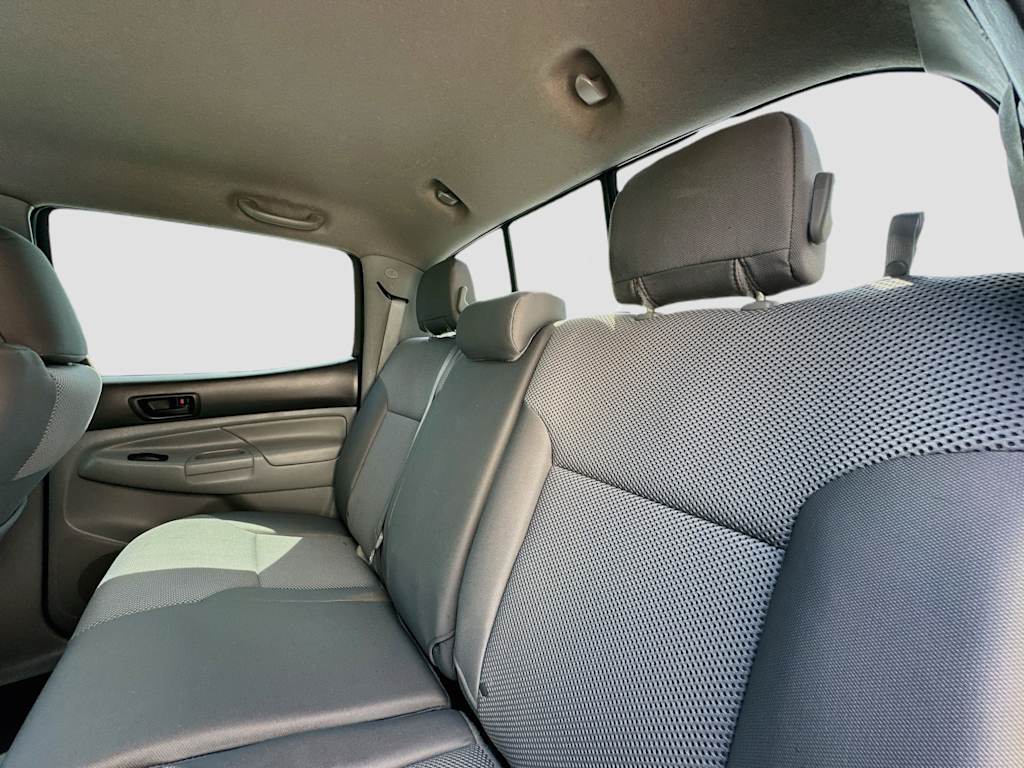 Thumbnail: 2012 Toyota Tacoma - 11