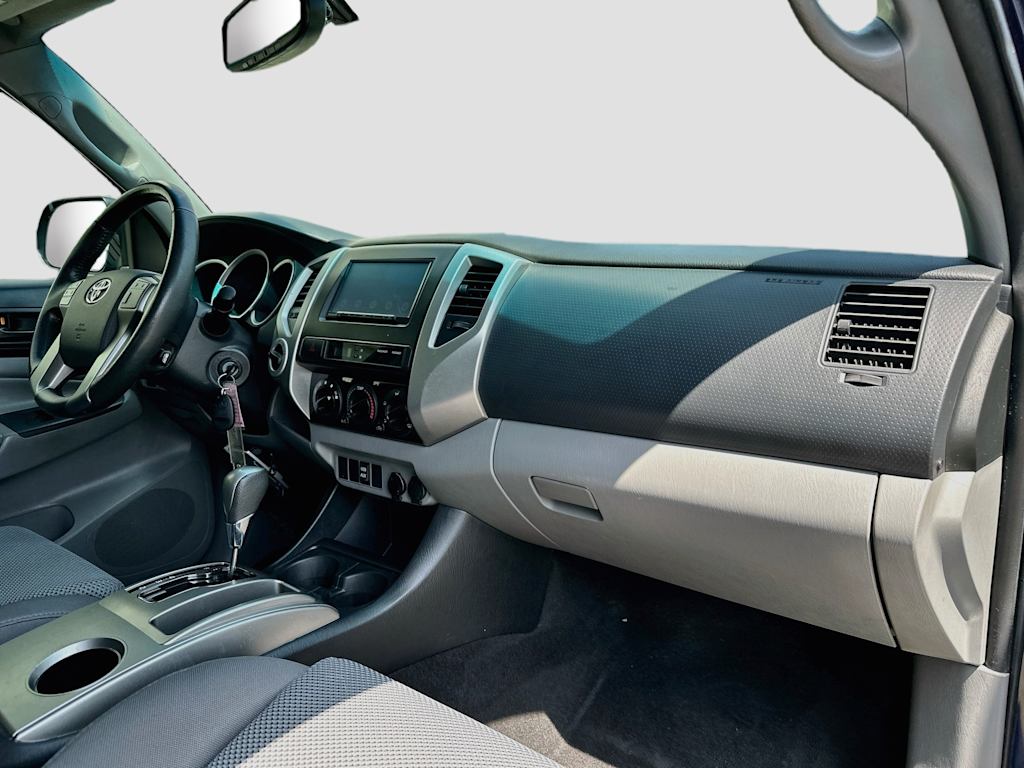 Thumbnail: 2012 Toyota Tacoma - 30