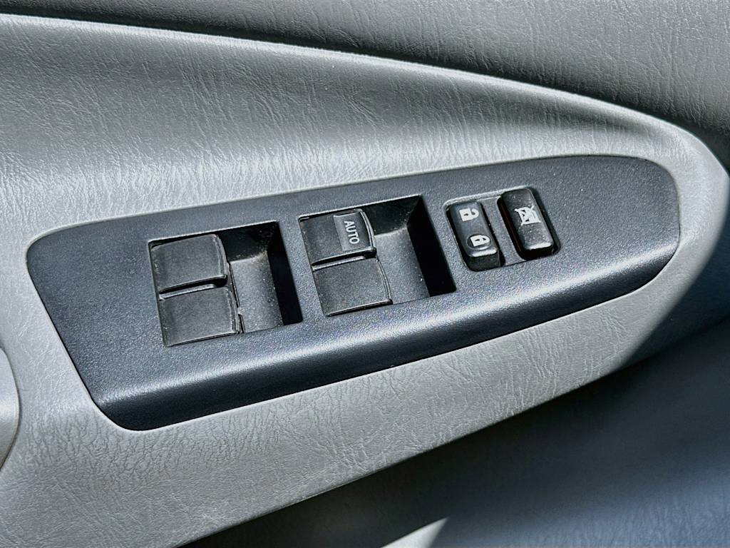 Thumbnail: 2012 Toyota Tacoma - 26