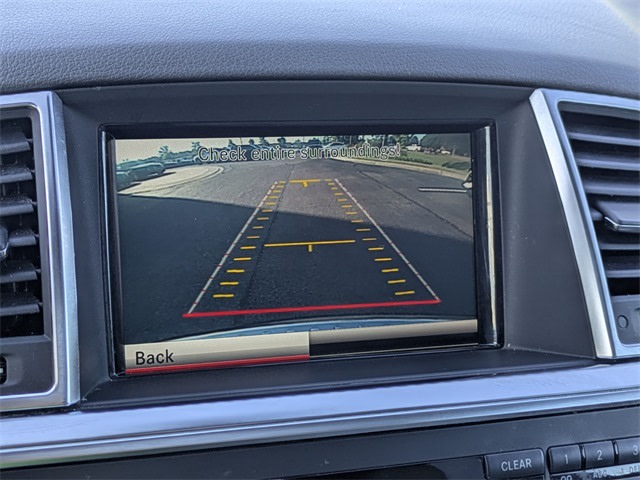 Thumbnail: 2015 Mercedes-Benz M-Class - 31