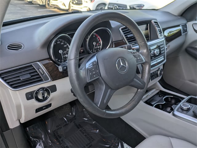 Thumbnail: 2015 Mercedes-Benz M-Class - 2