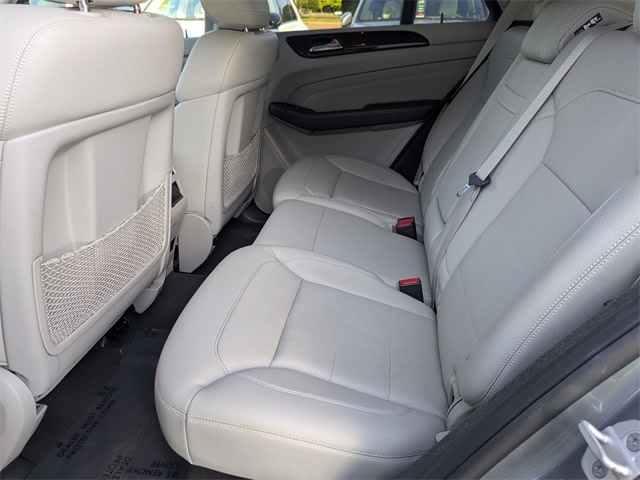 Thumbnail: 2015 Mercedes-Benz M-Class - 25