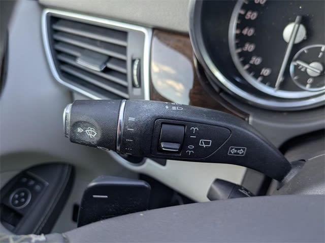 Thumbnail: 2015 Mercedes-Benz M-Class - 30