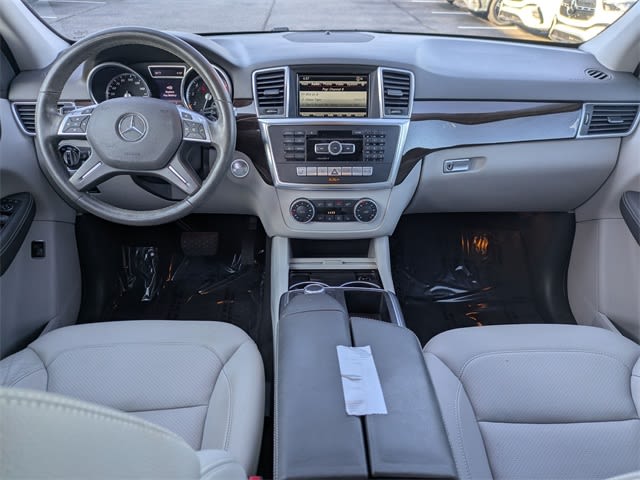 Thumbnail: 2015 Mercedes-Benz M-Class - 9