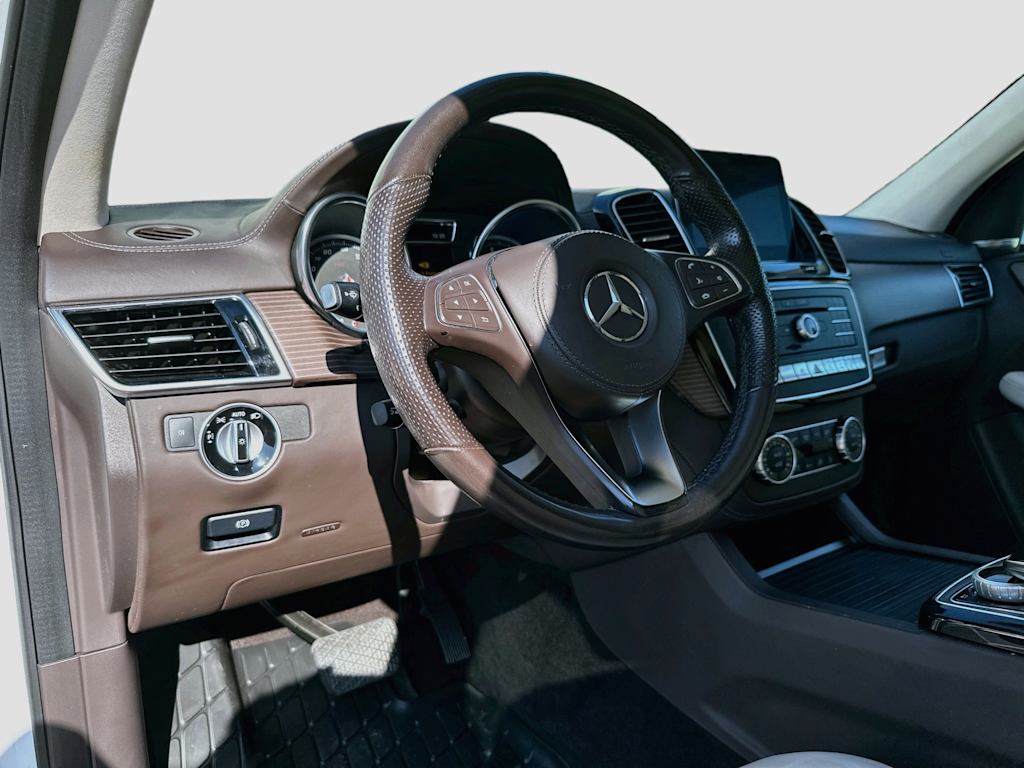 Thumbnail: 2019 Mercedes-Benz GLS - 2