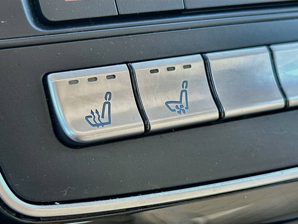 Thumbnail: 2019 Mercedes-Benz GLS - 29