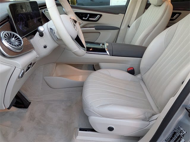 Thumbnail: 2023 Mercedes-Benz EQS - 10