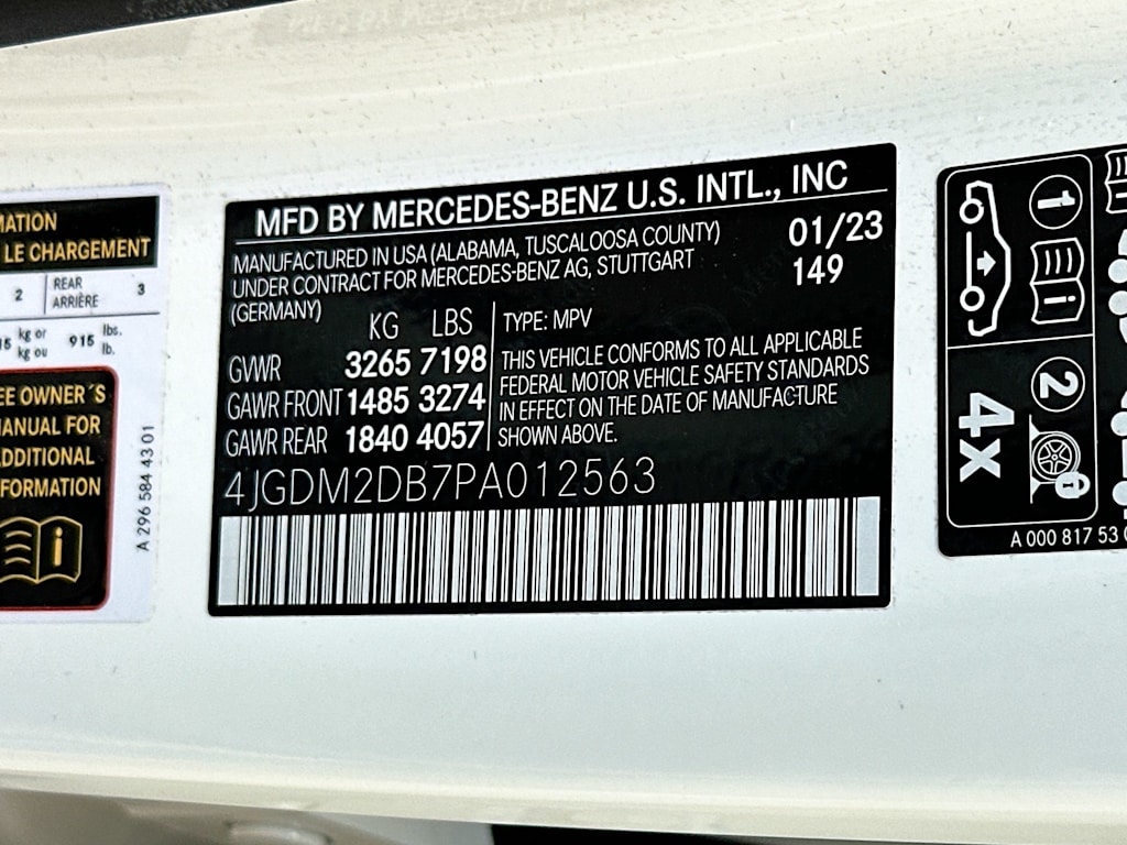 Thumbnail: 2023 Mercedes-Benz EQS - 19