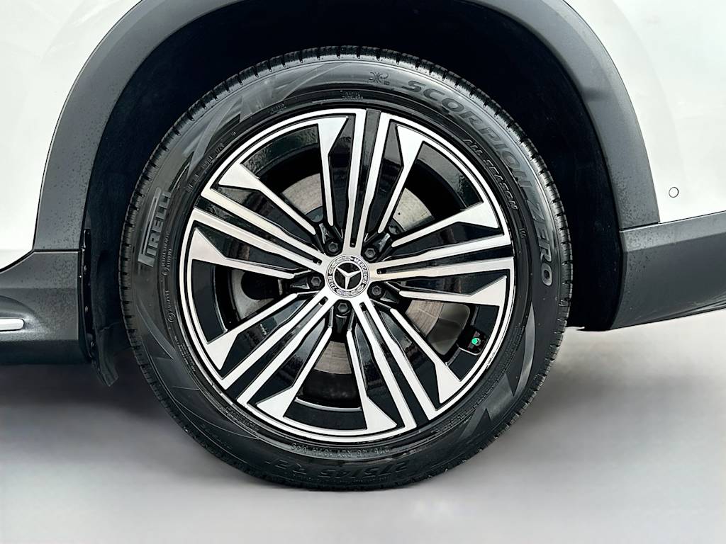 Thumbnail: 2023 Mercedes-Benz EQS - 8