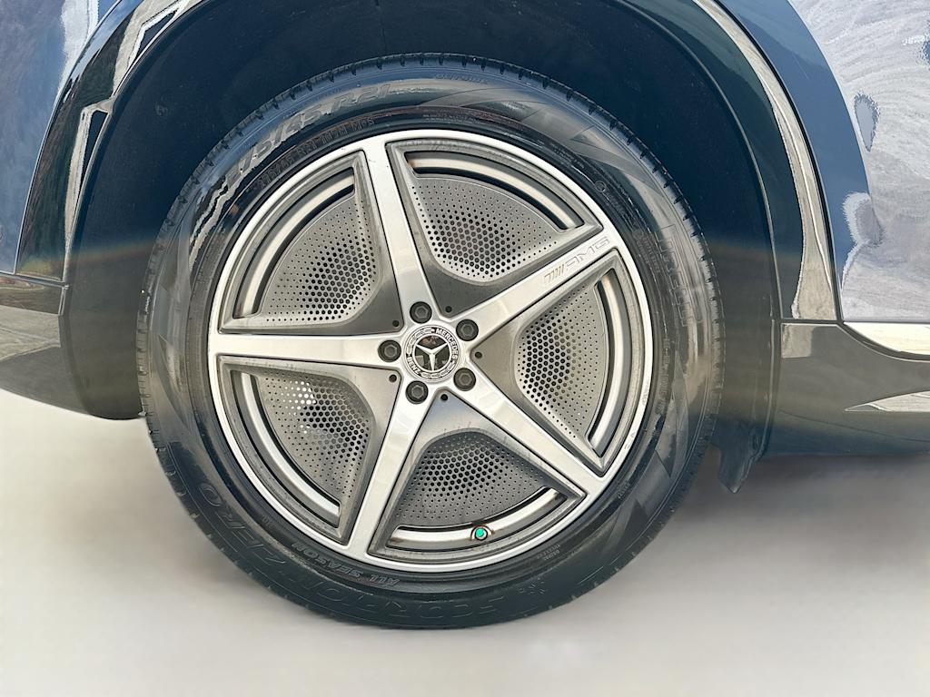 Thumbnail: 2023 Mercedes-Benz EQS - 8
