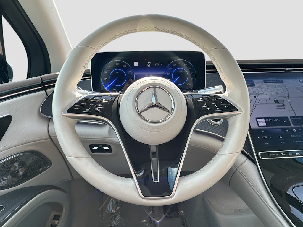 Thumbnail: 2023 Mercedes-Benz EQS - 10
