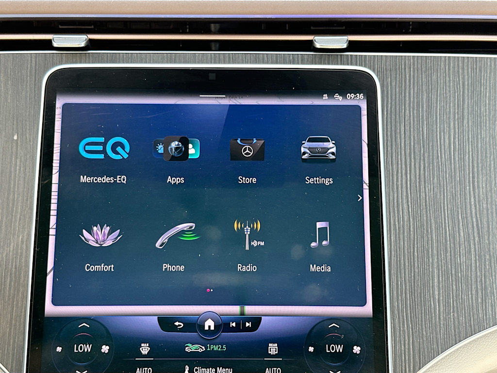 Thumbnail: 2023 Mercedes-Benz EQS - 25