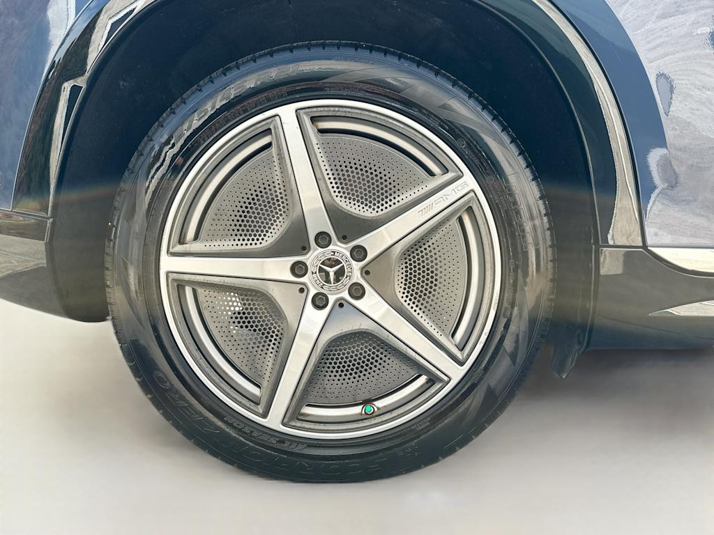 Thumbnail: 2023 Mercedes-Benz EQS - 8