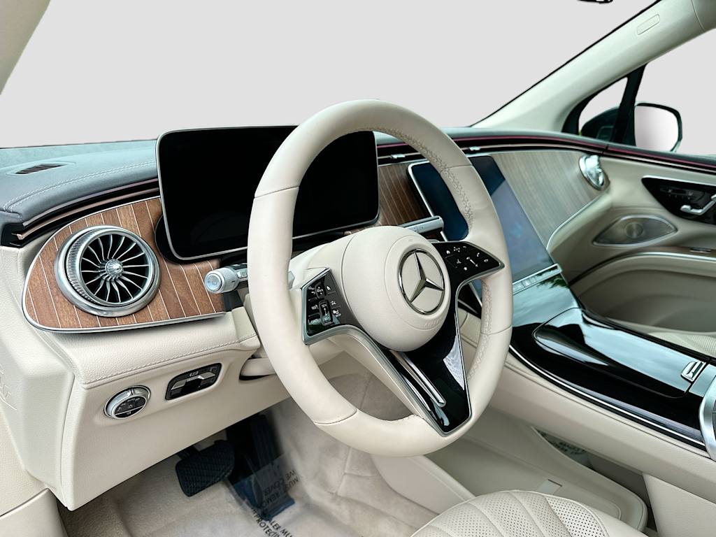 Thumbnail: 2023 Mercedes-Benz EQS - 2