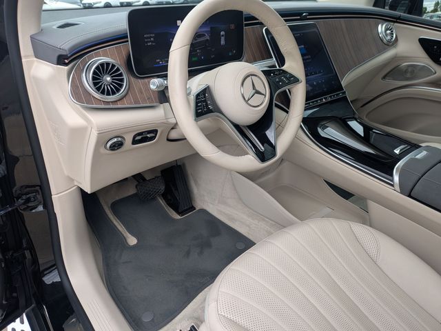 Thumbnail: 2023 Mercedes-Benz EQS - 2