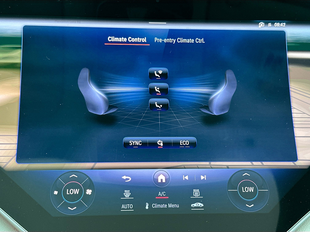 Thumbnail: 2023 Mercedes-Benz EQS - 24