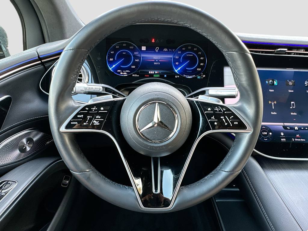 Thumbnail: 2023 Mercedes-Benz EQS - 9