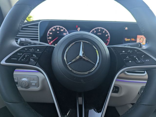 Thumbnail: 2026 Mercedes-Benz GLE - 12