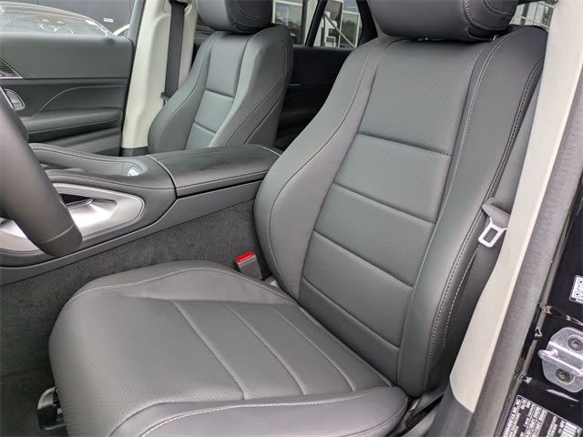 Thumbnail: 2025 Mercedes-Benz GLE - 10