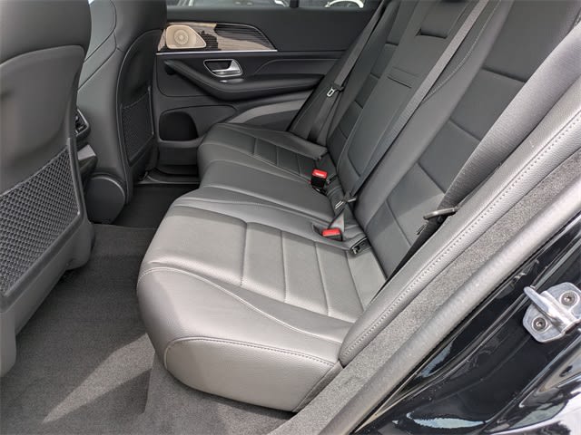 Thumbnail: 2025 Mercedes-Benz GLE - 25