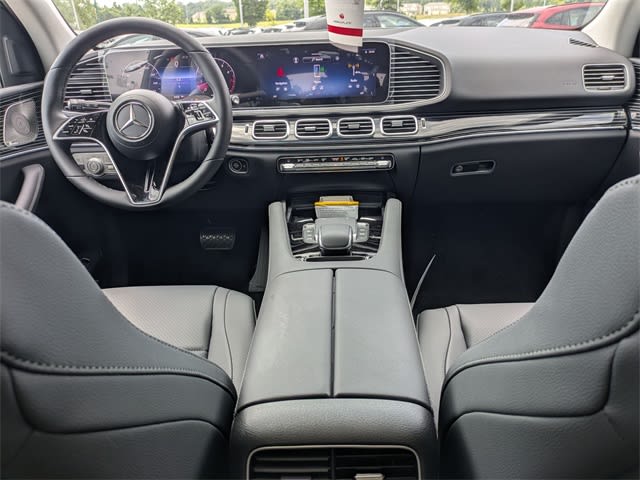 Thumbnail: 2025 Mercedes-Benz GLE - 2