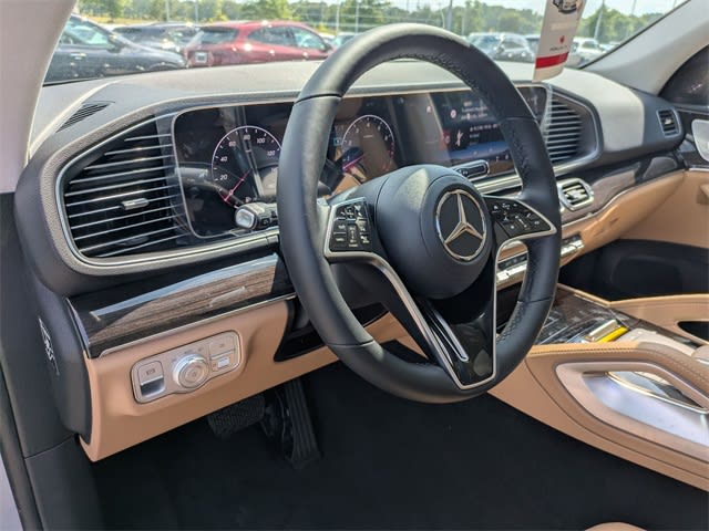 Thumbnail: 2025 Mercedes-Benz GLE - 2