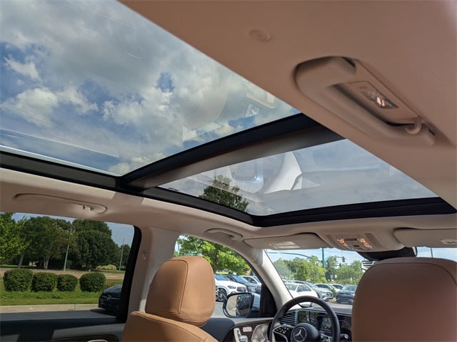 Thumbnail: 2025 Mercedes-Benz GLE - 27