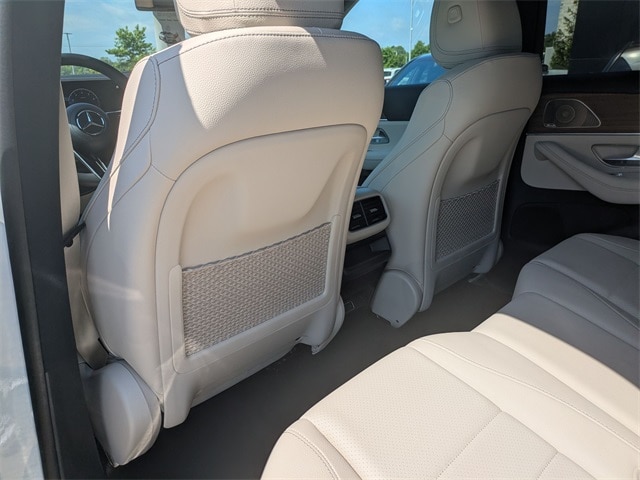 Thumbnail: 2025 Mercedes-Benz GLE - 12