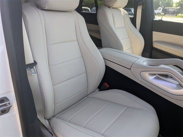 Thumbnail: 2025 Mercedes-Benz GLE - 11