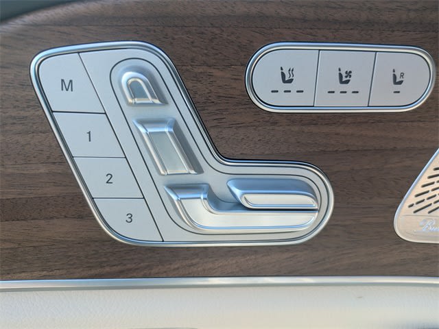 Thumbnail: 2025 Mercedes-Benz GLE - 25