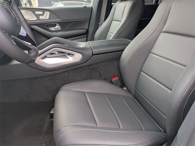 Thumbnail: 2025 Mercedes-Benz GLE - 10