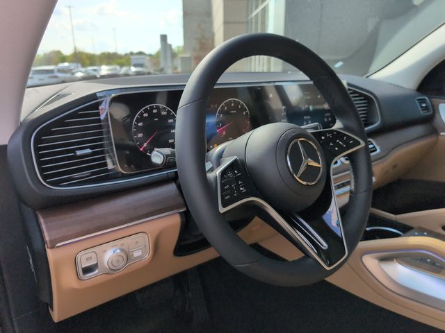 Thumbnail: 2026 Mercedes-Benz GLE - 2