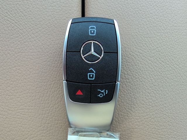 Thumbnail: 2026 Mercedes-Benz GLE - 18