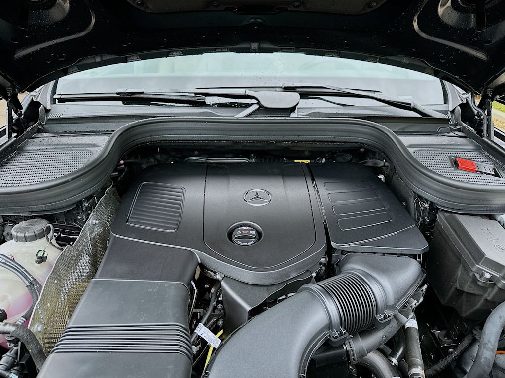 Thumbnail: 2026 Mercedes-Benz GLE - 9