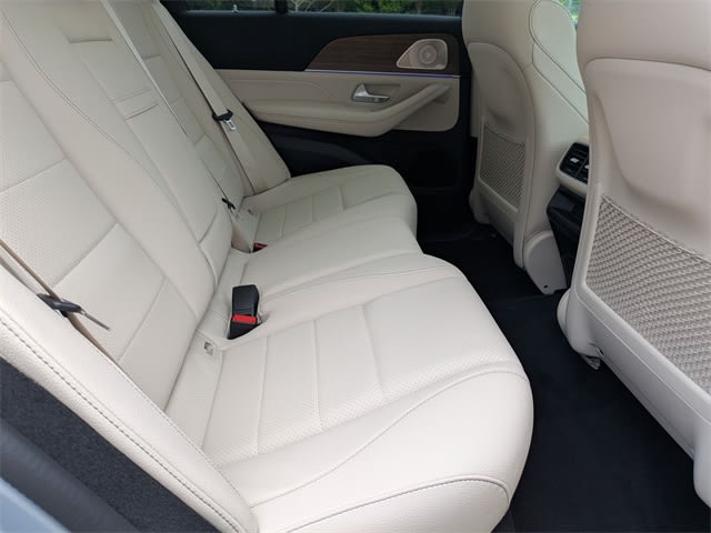 Thumbnail: 2025 Mercedes-Benz GLE - 25