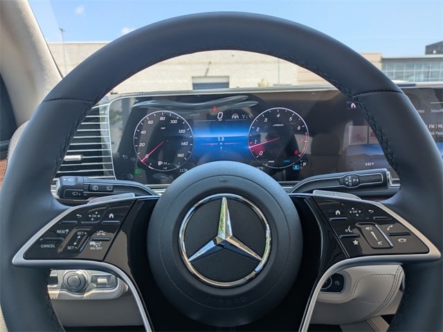 Thumbnail: 2025 Mercedes-Benz GLE - 13