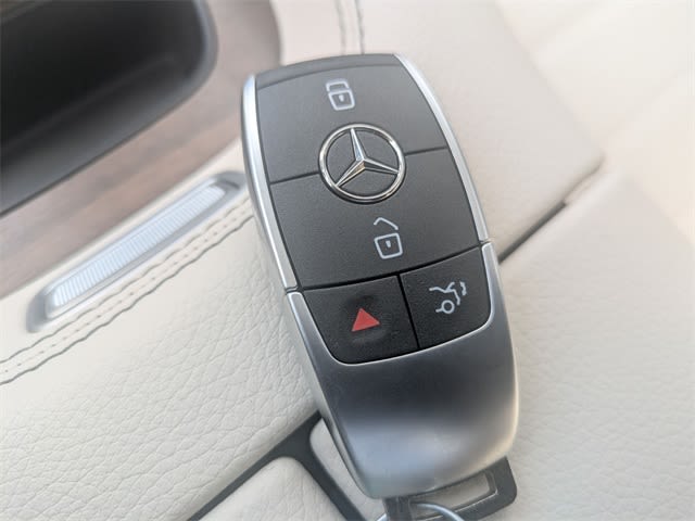 Thumbnail: 2025 Mercedes-Benz GLE - 16