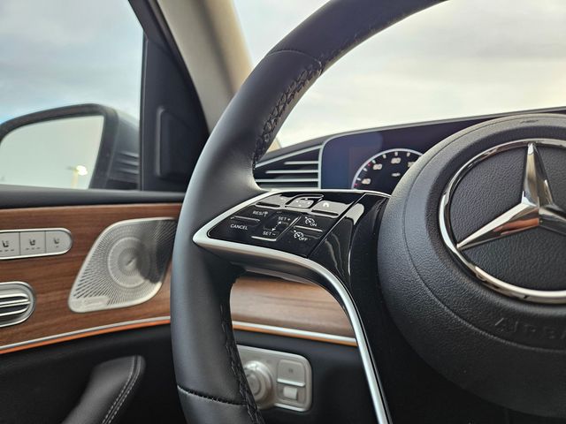 Thumbnail: 2026 Mercedes-Benz GLE - 27