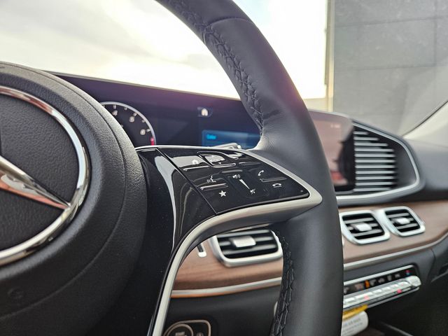 Thumbnail: 2026 Mercedes-Benz GLE - 28
