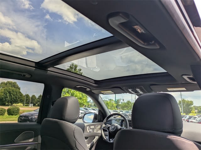 Thumbnail: 2025 Mercedes-Benz GLE - 26