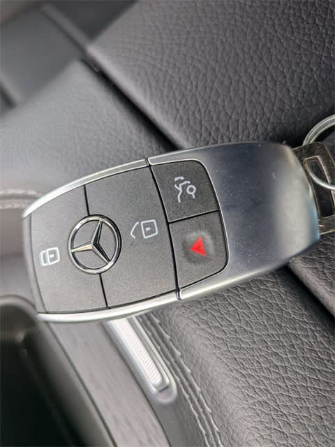 Thumbnail: 2025 Mercedes-Benz GLE - 36