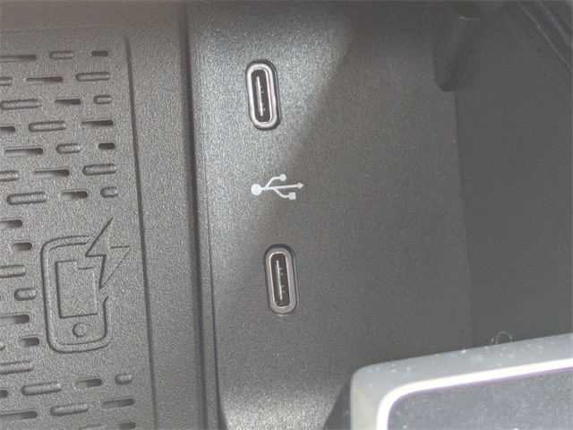 Thumbnail: 2025 Mercedes-Benz GLE - 34