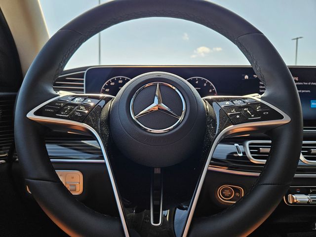Thumbnail: 2026 Mercedes-Benz GLE - 14