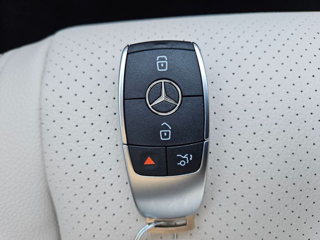 Thumbnail: 2026 Mercedes-Benz GLE - 18