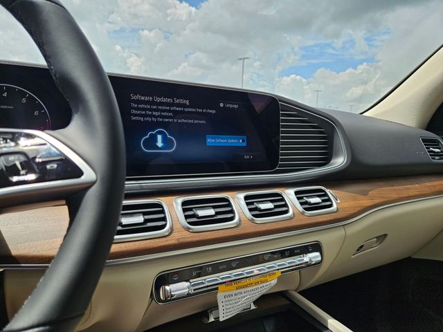 Thumbnail: 2026 Mercedes-Benz GLE - 14